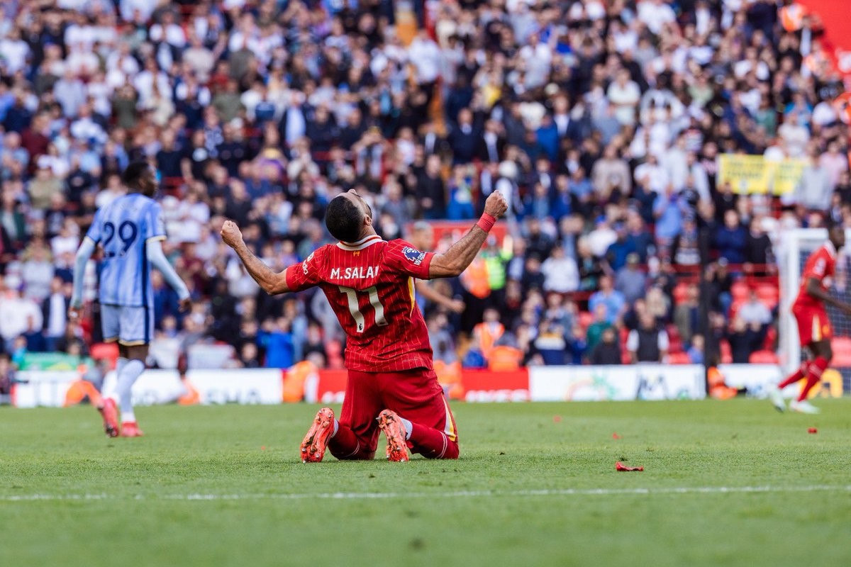 九游官方官网 萨拉赫迎来三赛季高光表现，IG球迷沸腾！